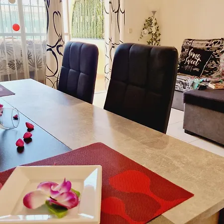 Mareverde Holiday's, 1 & Big Terrace アデヘ