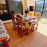 Mareverde Holiday's, 1 & Big Terrace Tatil Evi