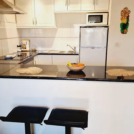 Mareverde Holiday's, 1 Room&big Terrace Vakantiehuis